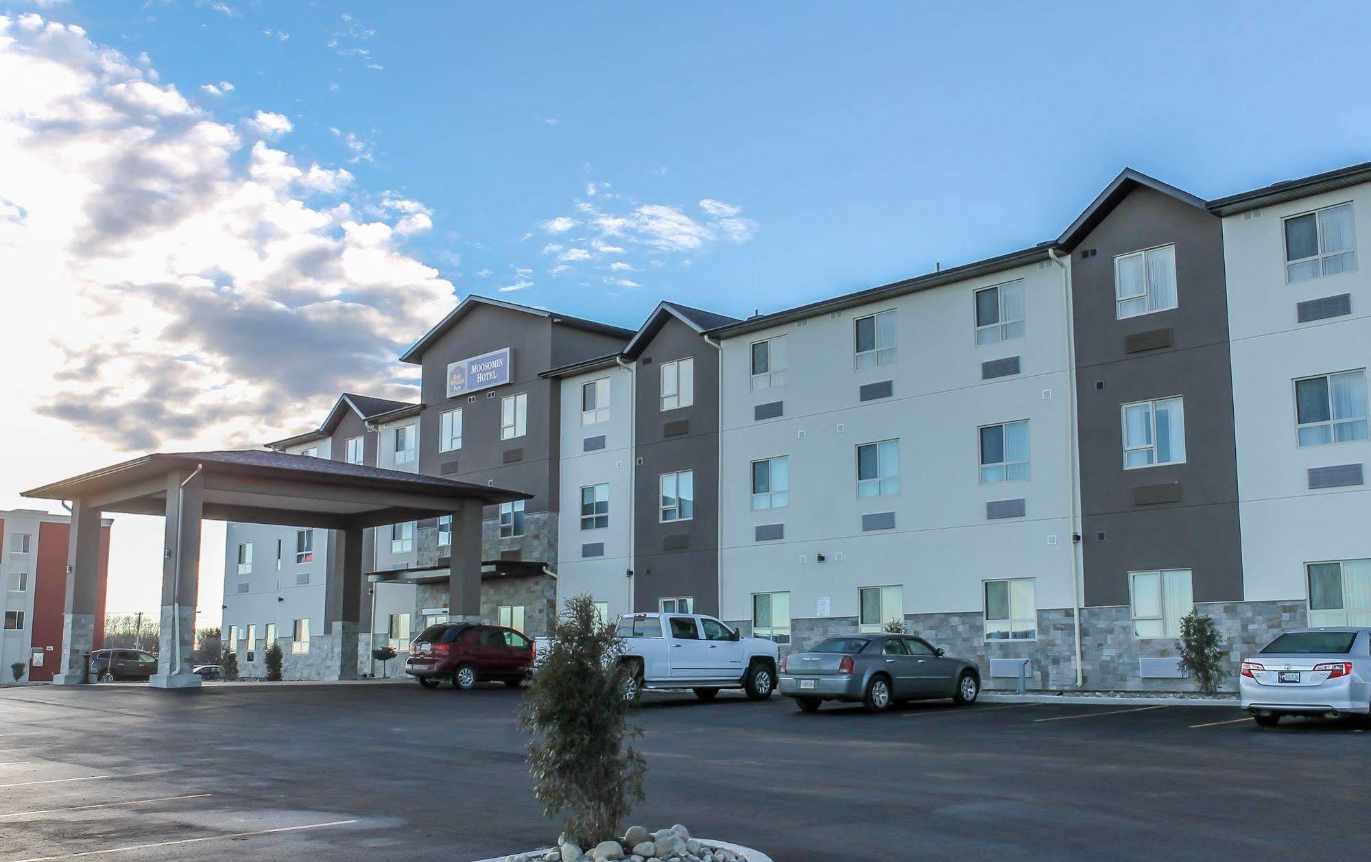 Best Western Plus Moosomin Hotel Exteriör bild