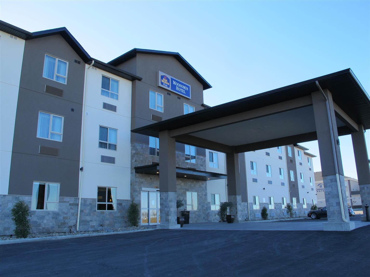 Best Western Plus Moosomin Hotel Exteriör bild